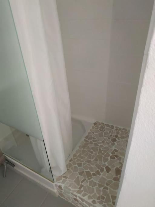 Le Saint-Lazare Appartement Au Calme Intra Muros Avignon Exteriör bild