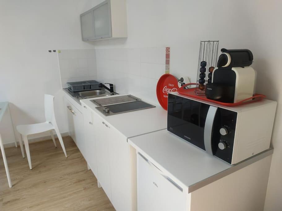 Le Saint-Lazare Appartement Au Calme Intra Muros Avignon Exteriör bild